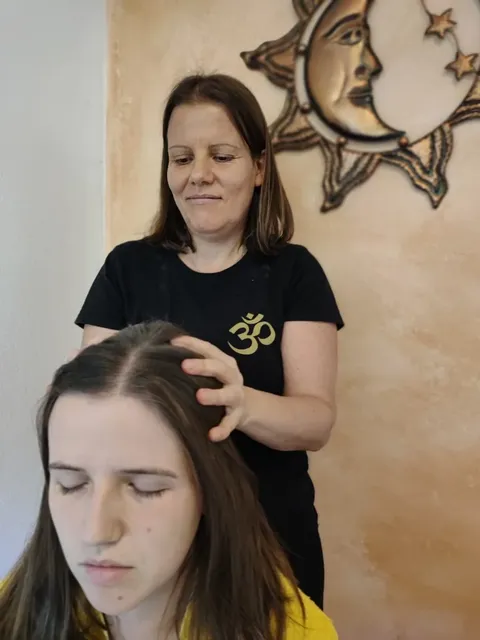 Shiroabhyanga Kopfmassage – Entspannung für Kopf, Schulter und Nacken
